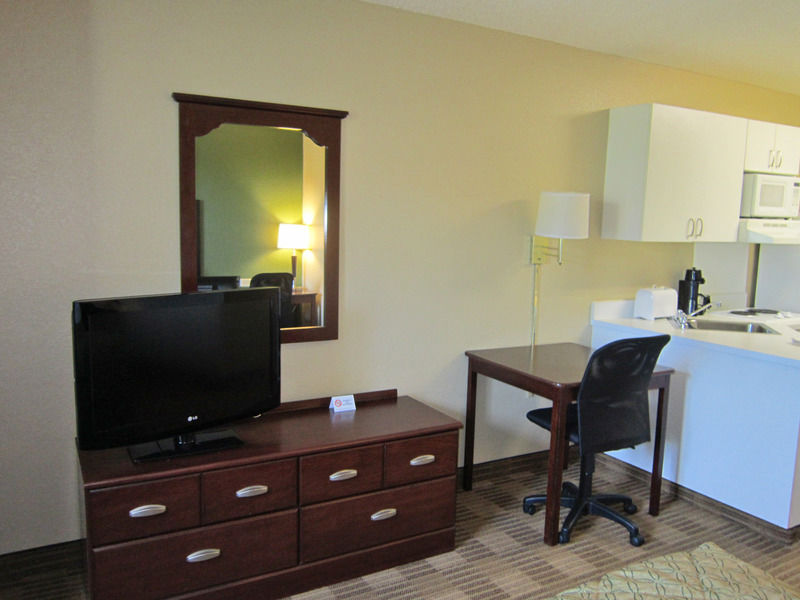Extended Stay America Suites - Fort Lauderdale - Tamarac Lauderdale Lakes Exterior photo